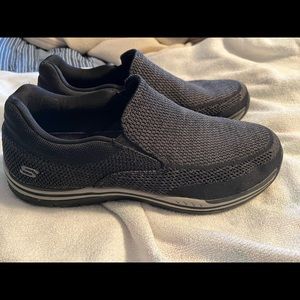 Slightly Used Skechers Size 11.5 Black shoes